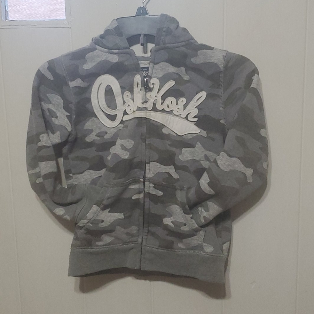Boys Oshkosh B'gosh zip up hoodie